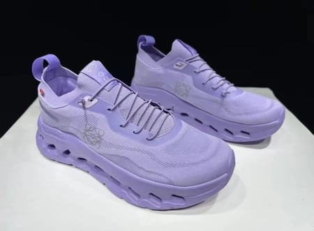 حذاء اون رانينغ لويفي بنفسجي