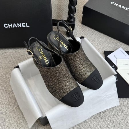 شانيل كعب عالي ميتاليك