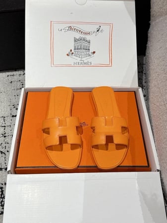 ايرميز صندل برتقالي