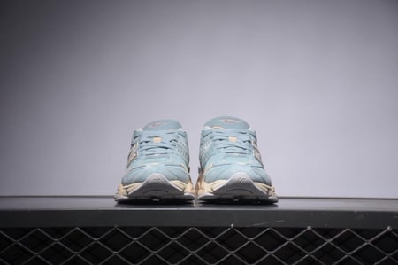 نيو بالانس 9060 سماوي