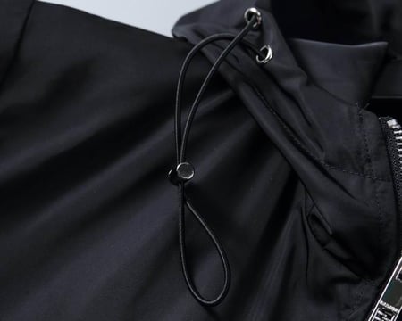 جاكيت فالنتينو أسود فخم