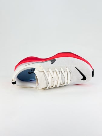 نايكي زوم اكس بيج و احمر