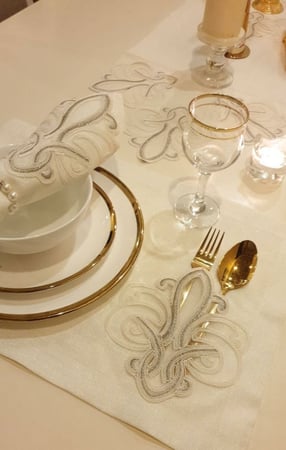 مفارش لطاولات الطعام