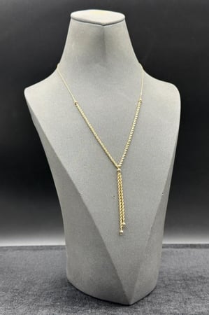 عقد مجدول نازل ذهب صافي ايطالي عيار 18 وزن من 1.8 الى 1.9 جرام