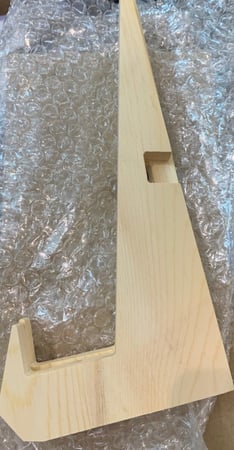 حامل كتب خشبي