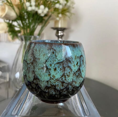 كوب سيراميك بتصميم الطبيعة البركانية