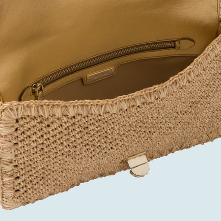 حقيبة ميو ميو