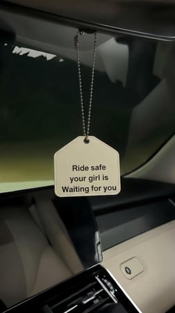 تعليقة باتمان حسب الطلب