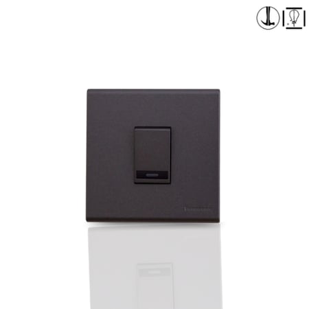 مفتاح سخانة رمادي غامق عريض باناسونيك تايلندي