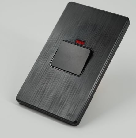 مفتاح مكيف 7*14 بيانو ابيض هيلمين