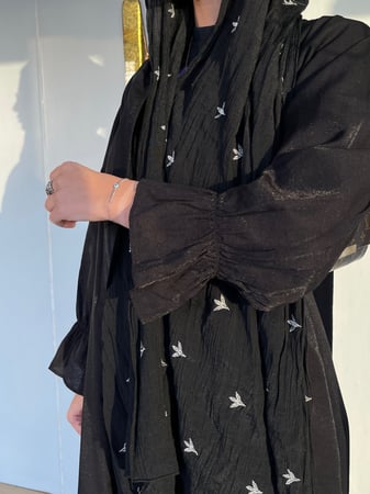 طرحه مطرزه اسود