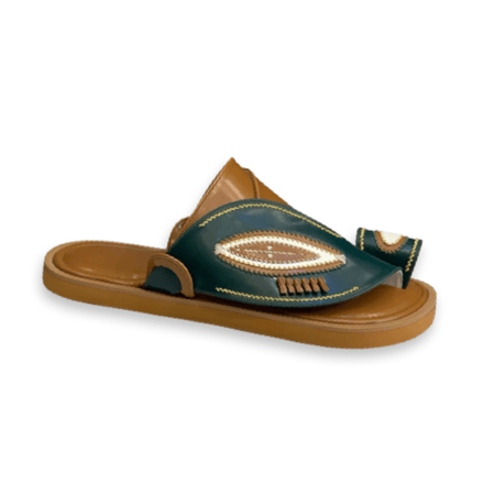 حذاء شرقي مطرز يدوي كموني ع زيتي