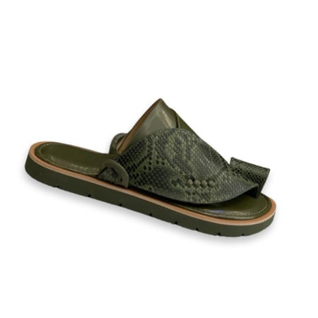 حذاء زبيري جلد  زيتي ثعبان كلاسك