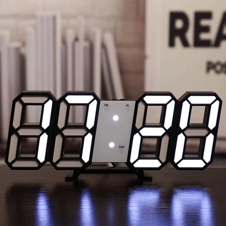 ساعة 3D LED لون اسود