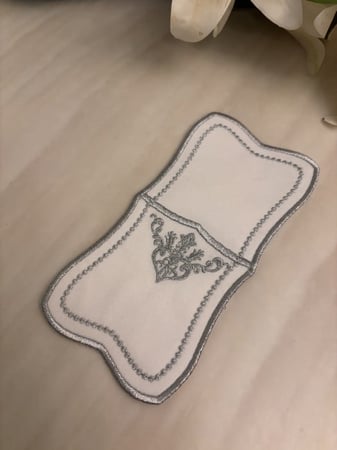 حامل ملاعق فضي