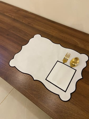 مفرش صحن تطريز اسود