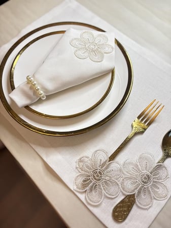 طقم دانتيل ورده