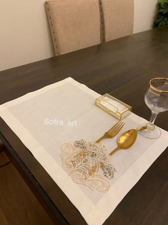 طقم مفارش دانتيل