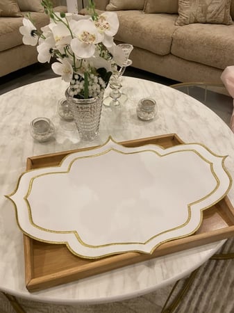 مفرش صينيه  تطريز الاطراف ذهبي