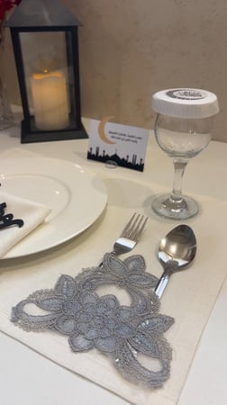 طقم مفارش دانتيل