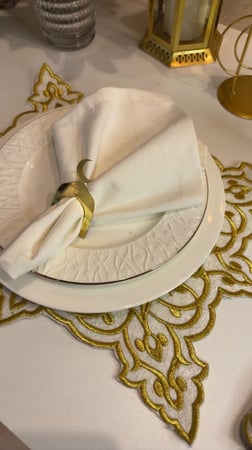 طقم مفارش مخمل تطريز