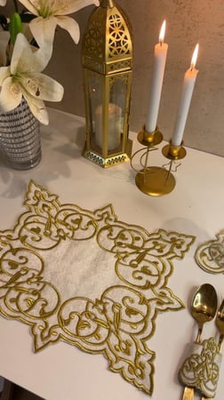 طقم مفارش مخمل تطريز