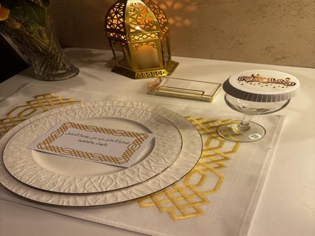 طقم رمضاني لطاولة الطعام