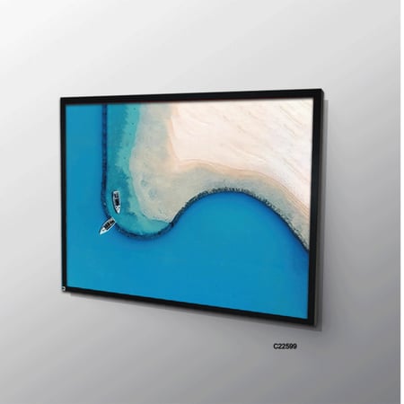 لوحة جدارية كانفس تصور شاطئ بحر وقوراب