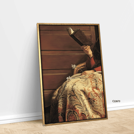 لوحة جدارية كانفس بتصميم كلاسيكي يظهر فتاة تقرا كتاب وتمسك بزهور في اليد الاخرى