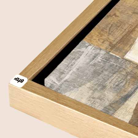 لوحة جدارية كانفس تصور اشكال متداخلة بتدرجات البني والرمادي والبيج والاصفر