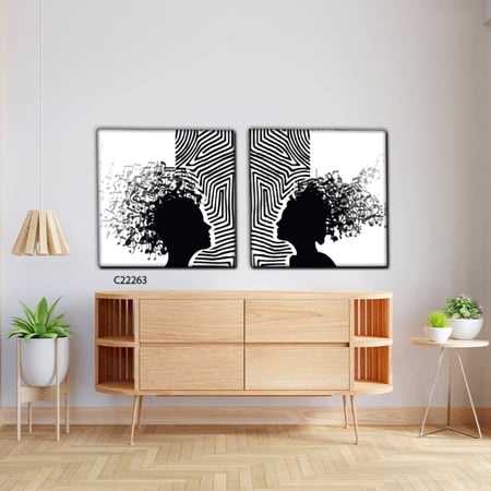 لوحة جدارية كانفس مقسمة وجوه اشخاص ونوتات موسيقى ابيض واسود