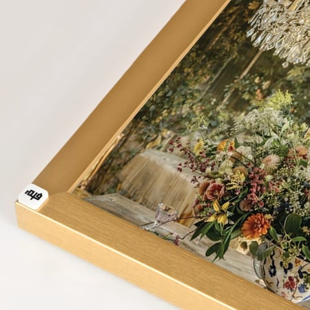 لوحة جدارية كانفس تصور غرفة عتيقة من قصر كلاسيكي قديم