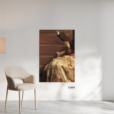 لوحة جدارية كانفس بتصميم كلاسيكي يظهر فتاة تقرا كتاب وتمسك بزهور في اليد الاخرى