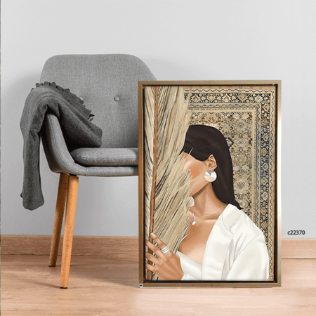 لوحة جدارية كانفس فتاة برداء أبيض بخلفية نقوش سجاد