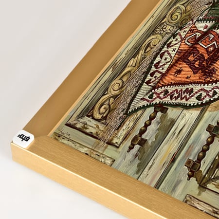 لوحة جدارية كانفس تصور باب قديم تدلى منه قطعة قماش