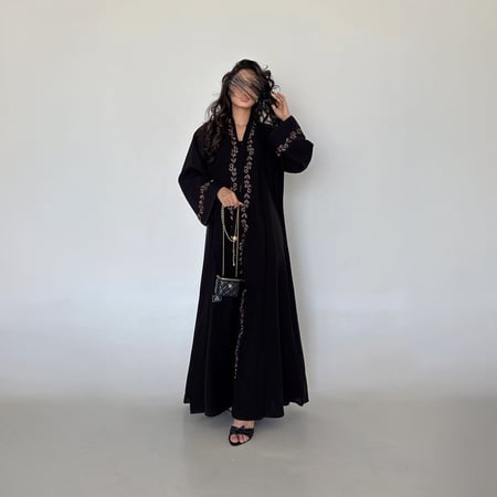 عباية قماش كتان نص كلوش مطرز بني