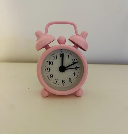 ساعة مدور فاخرة تعمل على البطارية