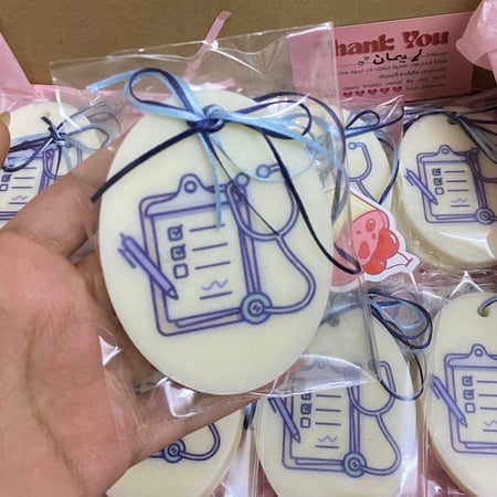 تاقات عطرية بثيم