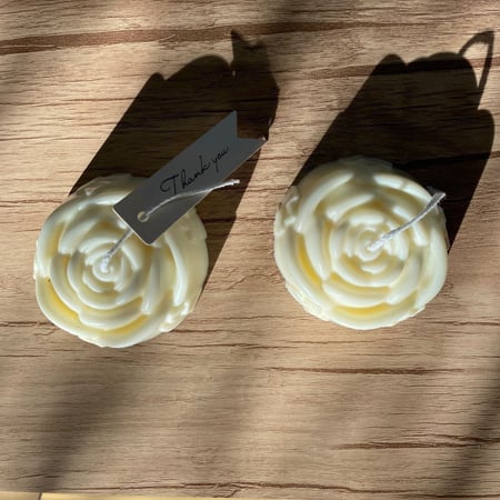 شمعة الوردة