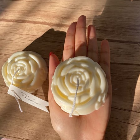 شمعة الوردة