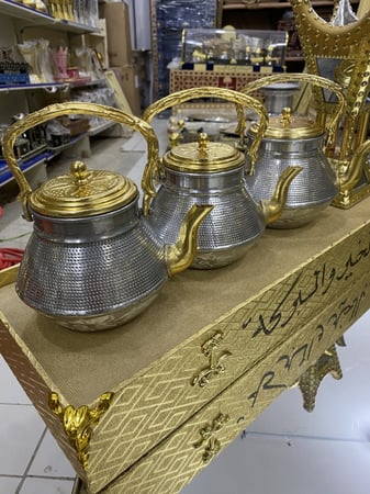 بوكس للأهداء 3 دلال 3 أباريق ومبخر حب رمان المنيوم