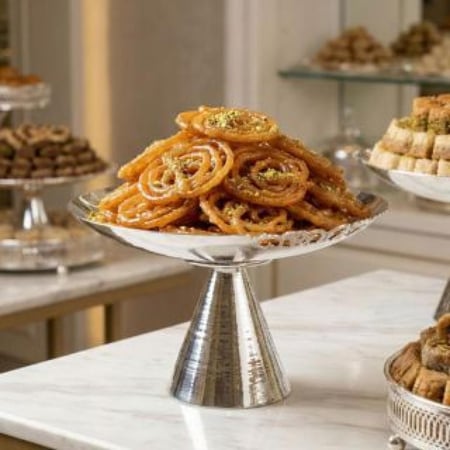 صحن ستاند تقديم فضي فاخر بقاعدة وحافة محفورة بنقش  (20 سم)