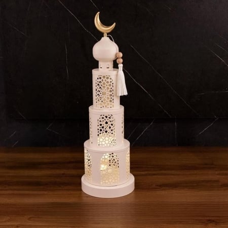 فوانيس مضيئة بتصميم أنيق تضيف روح رمضان وجمال خاص لكل زاوية