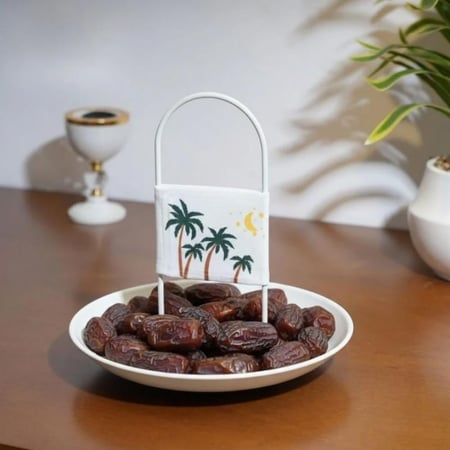 صحن تقديم بمقبض عصري وتصميم تراثي أنيق