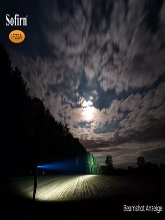 كشاف يدوي قوي قابل للشحن بامتداد 680 متر - 2100lm