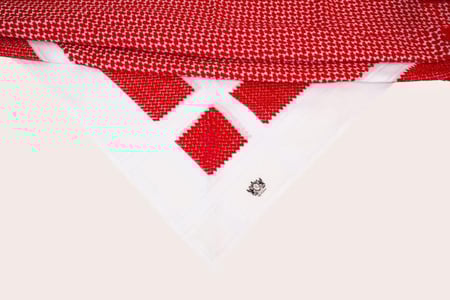 شماغ ريكاردانو انجليزي