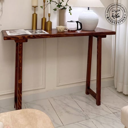 طاولة قهوة بتصميم هندسي