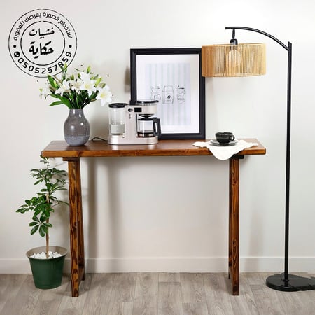 طاولة قهوة بتصميم هندسي