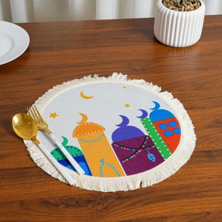 مفرش تقديم سفرة دائري بطابع رمضاني فريد (بعبارة أهلا رمضان)