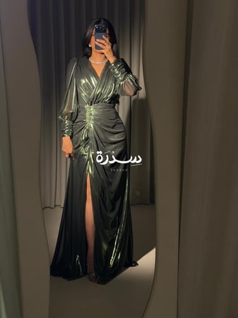 فستان سهرة لامع باكسسوار فالخصر
